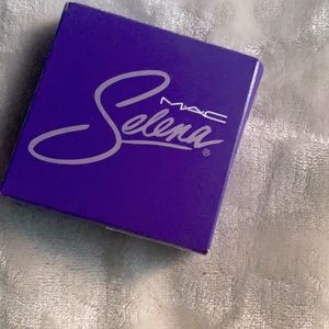 MAC SELENA TECHNO CUMBIA POWDER BLUSH